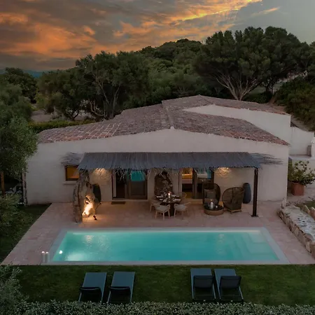 Stazzo Lu Ciaccaru Hotel 4*