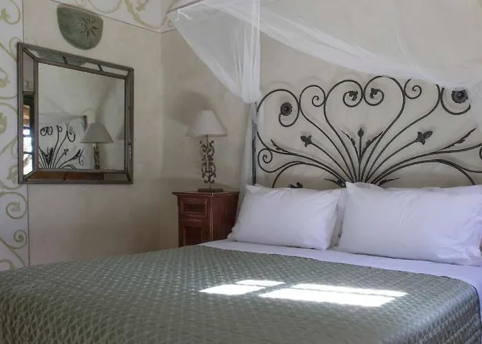 Stazzo Lu Ciaccaru Szálloda 4*